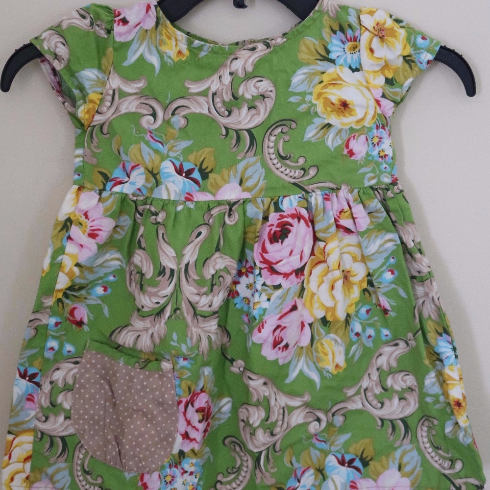 Persnickety floral open back top sz 4